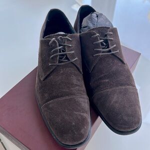 Mens brown seude lace up shoes size 10